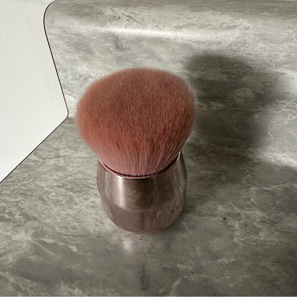 New Fenty Beauty Face and Body Kabuki Brush 160